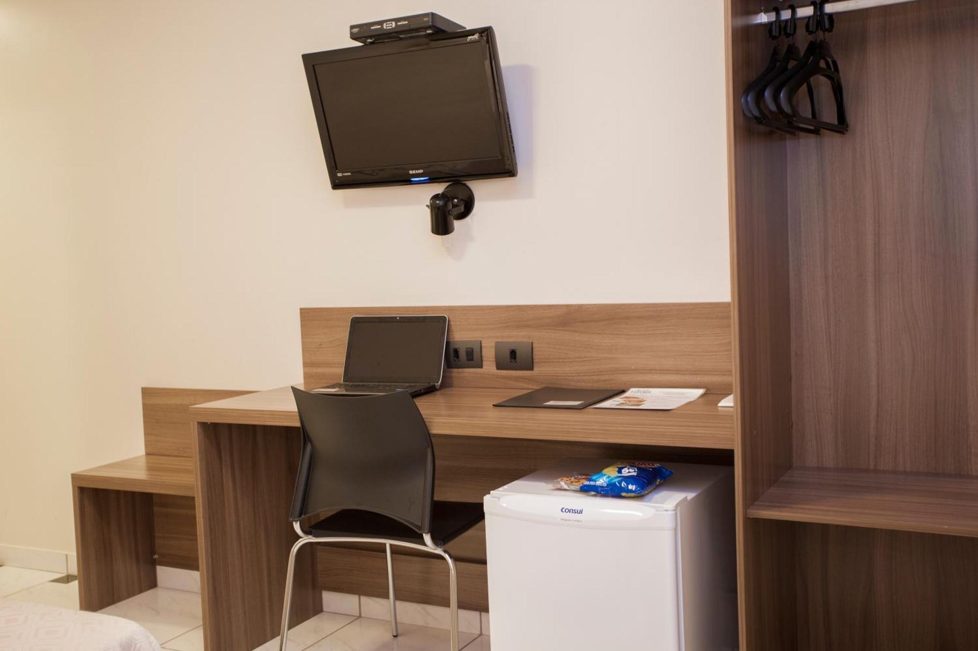 Estoril Hotel Marília Habitación foto